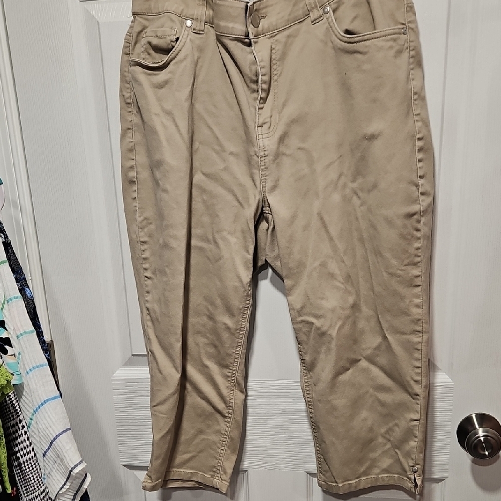 Catherines Tan Capris